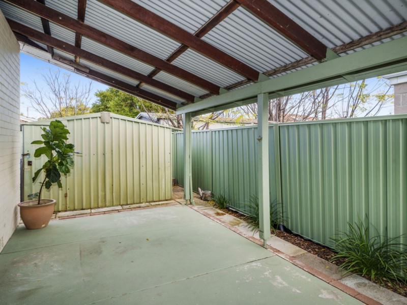 15 Wade Street, Embleton WA 6062