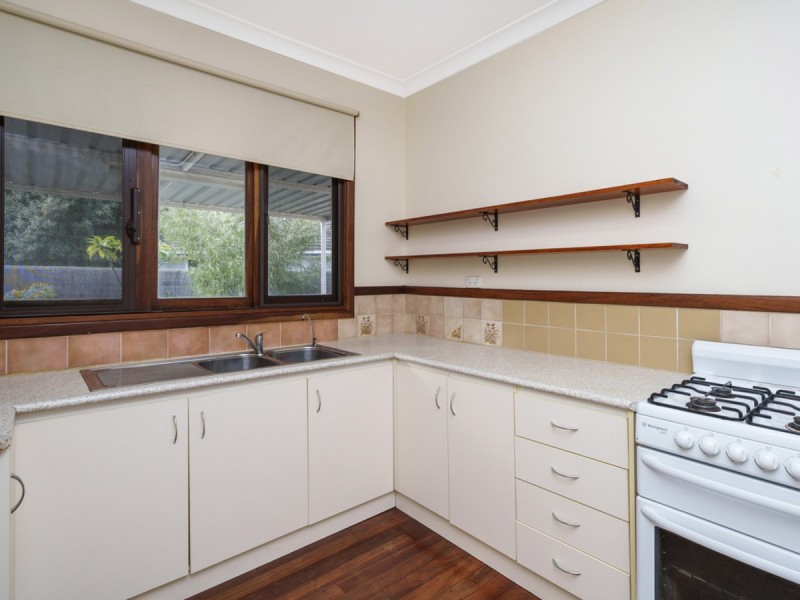 15 Wade Street, Embleton WA 6062