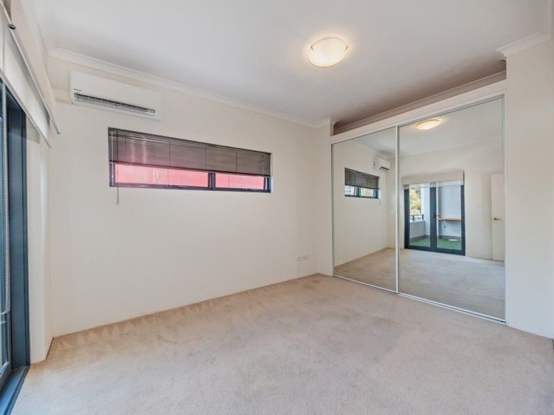 3/2 Pisconeri Street, Perth WA 6000