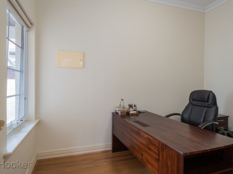 33 Reynolds Road, Applecross WA 6153