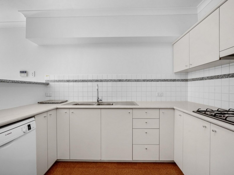 4/24 Constitution Street, East Perth WA 6004