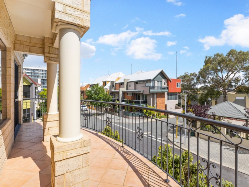 30 Tully Road, East Perth WA 6004