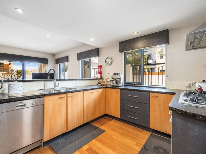 17 Old Belvidere Promenade, East Perth WA 6004