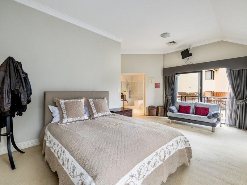17 Old Belvidere Promenade, East Perth WA 6004