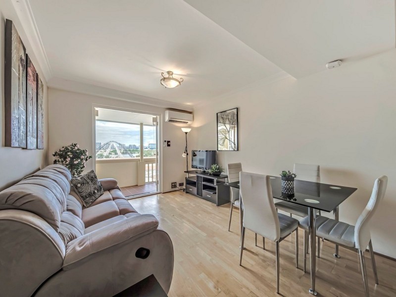 33/22 Nile Street, East Perth WA 6004