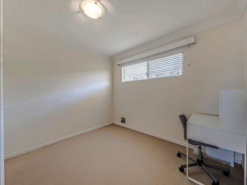 33/22 Nile Street, East Perth WA 6004