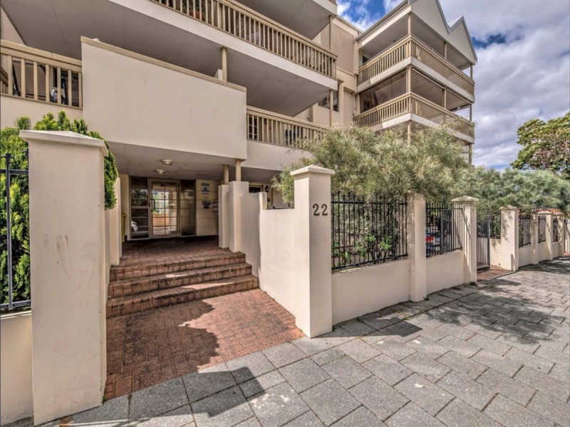 33/22 Nile Street, East Perth WA 6004
