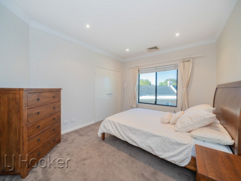 24/118 Royal Street, East Perth WA 6004