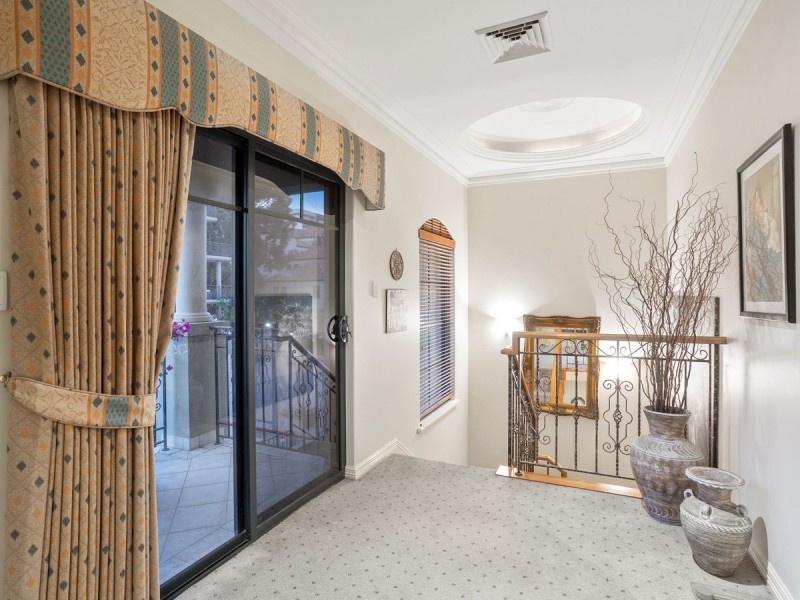 28 Jewell Lane, East Perth WA 6004