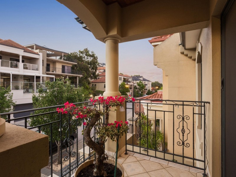 28 Jewell Lane, East Perth WA 6004