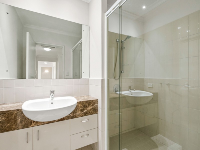 14/25 Haig Park Circle, East Perth WA 6004