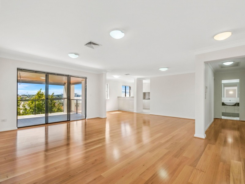 14/25 Haig Park Circle, East Perth WA 6004