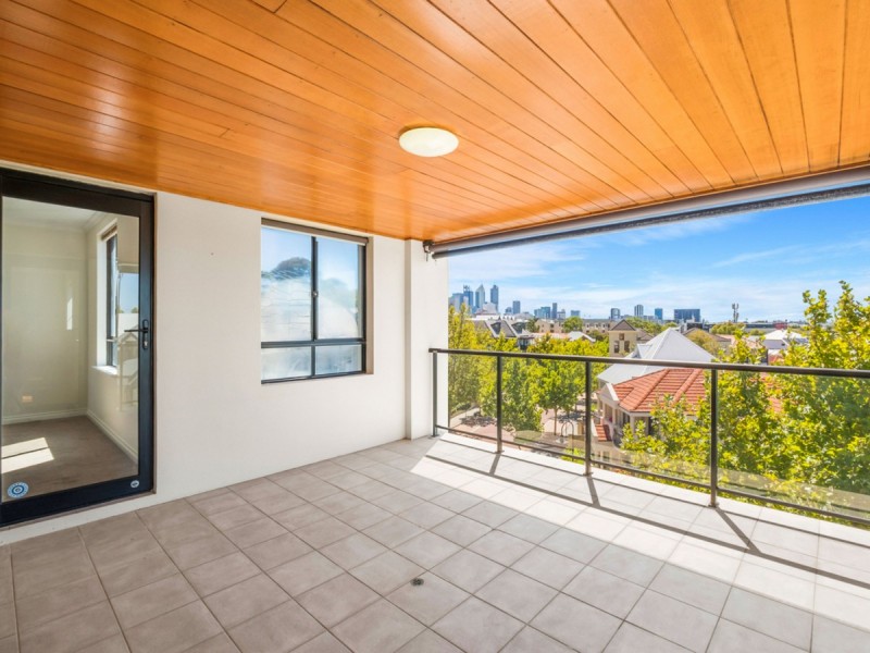 14/25 Haig Park Circle, East Perth WA 6004