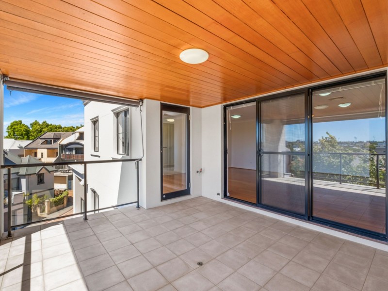 14/25 Haig Park Circle, East Perth WA 6004