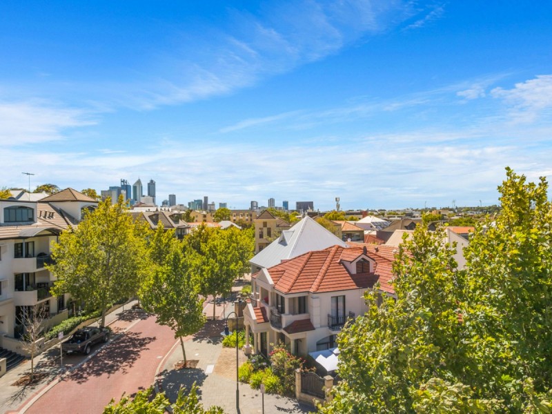 14/25 Haig Park Circle, East Perth WA 6004