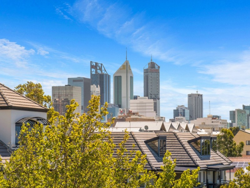 14/25 Haig Park Circle, East Perth WA 6004