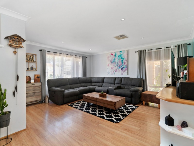 14 Pyrmont Place, Greenmount WA 6056