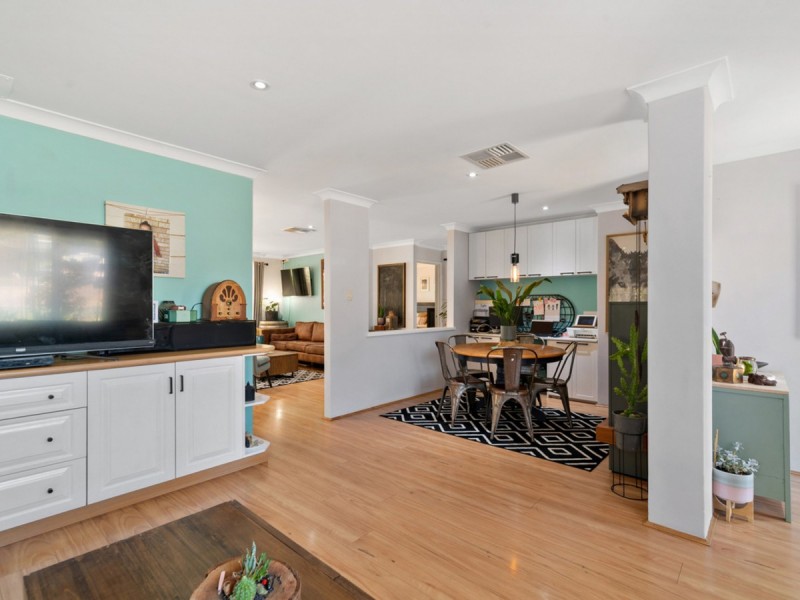 14 Pyrmont Place, Greenmount WA 6056