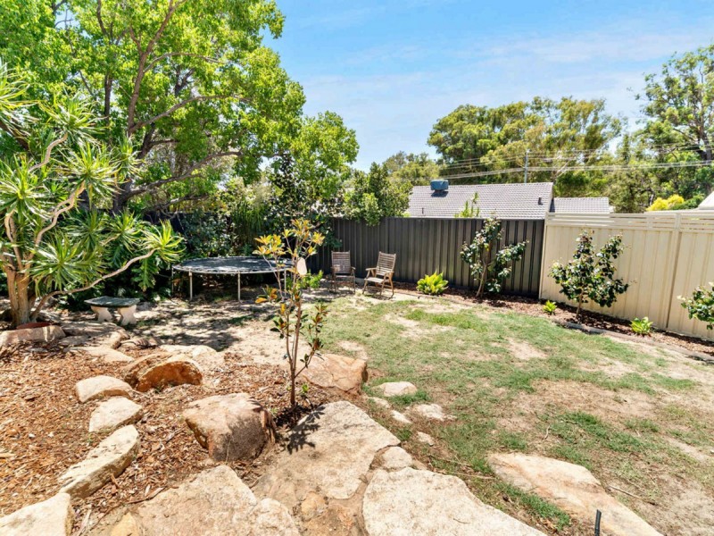 14 Pyrmont Place, Greenmount WA 6056