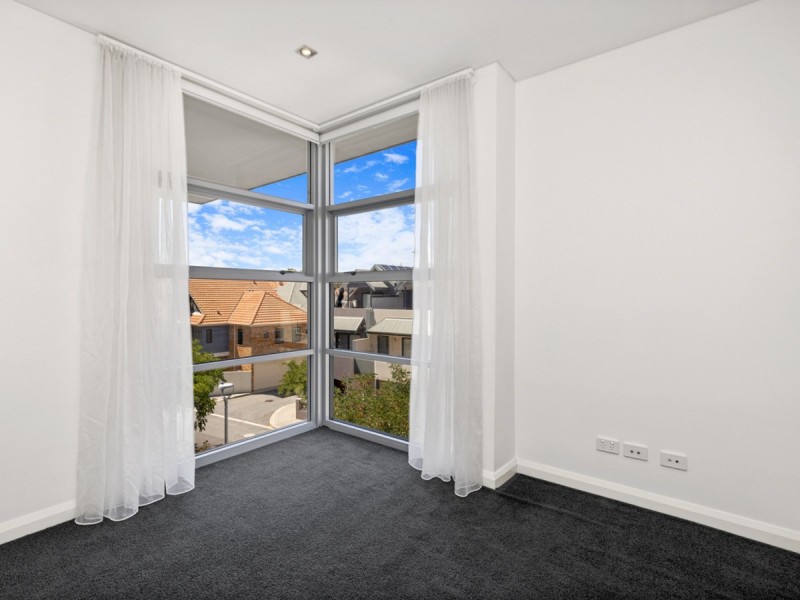 41 Tully Road, East Perth WA 6004