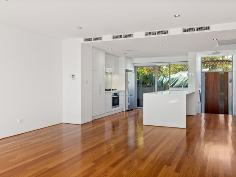 41 Tully Road, East Perth WA 6004