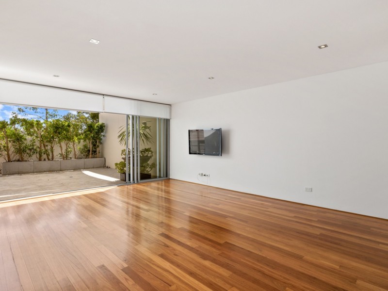 41 Tully Road, East Perth WA 6004