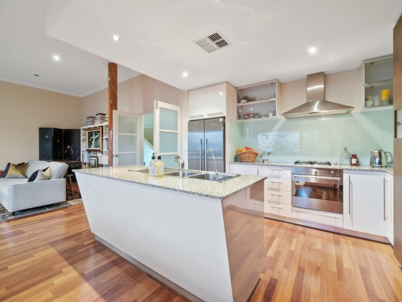 5 Vanguard Terrace, East Perth WA 6004