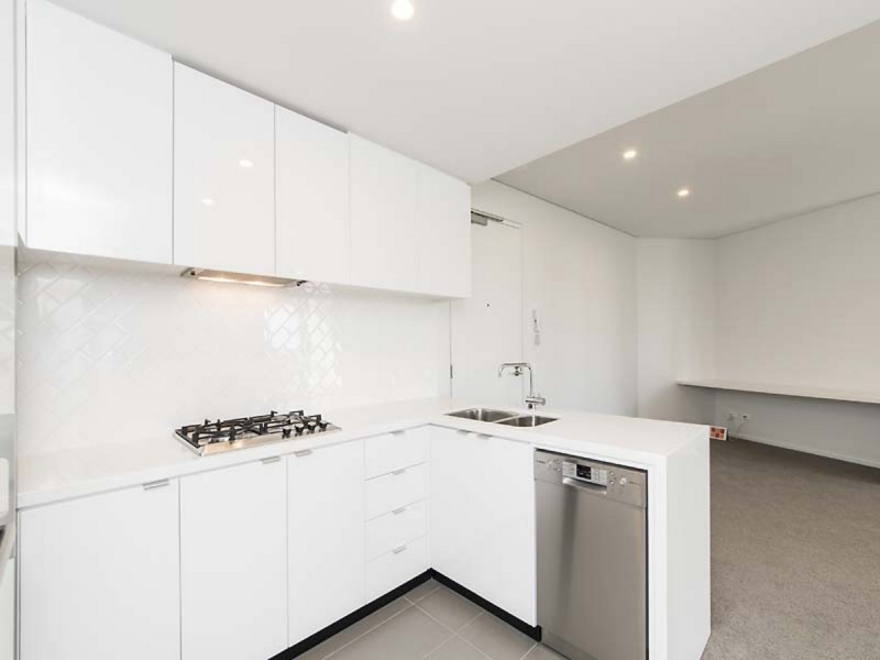 41/1 Hallam Way, Rivervale WA 6103