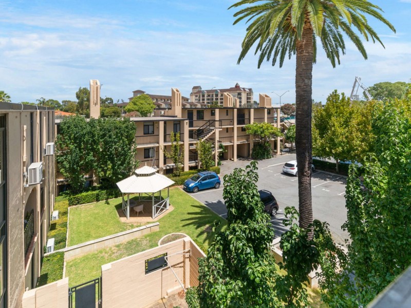 30B/62 Great Eastern Highway, Rivervale WA 6103