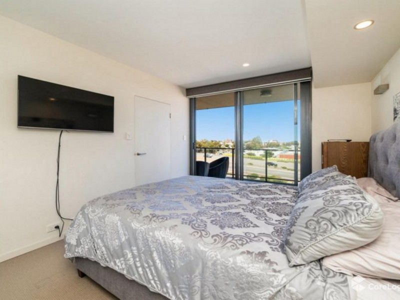 24/3 Homelea Court, Rivervale WA 6103