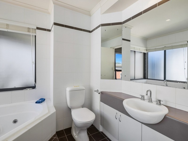 4/7 Henry Street, East Perth WA 6004