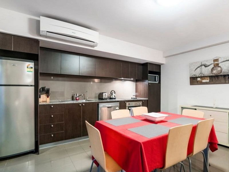 13/118 Adelaide Terrace, East Perth WA 6004