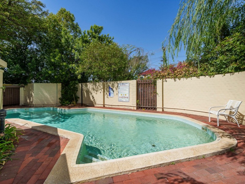 4/354 Mill Point Road, South Perth WA 6151