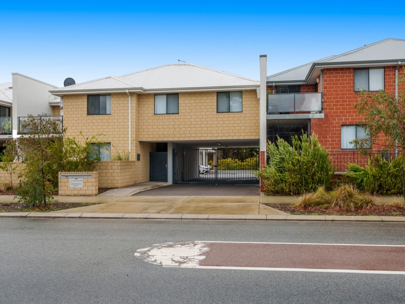 34/18 Whitlock Street, Queens Park WA 6107