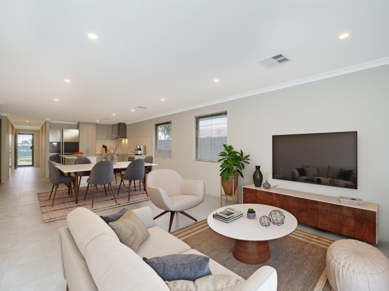21 Karreen Way, South Guildford WA 6055