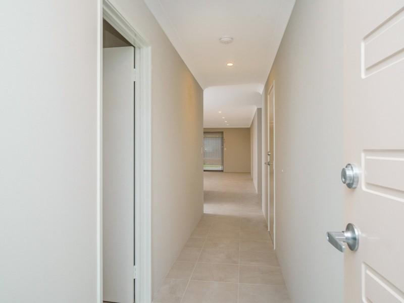 21 Karreen Way, South Guildford WA 6055