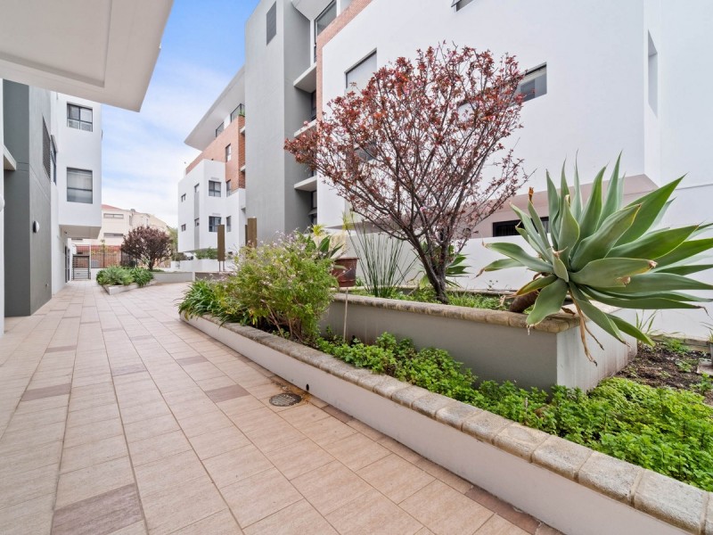 27/82 Royal Street, East Perth WA 6004