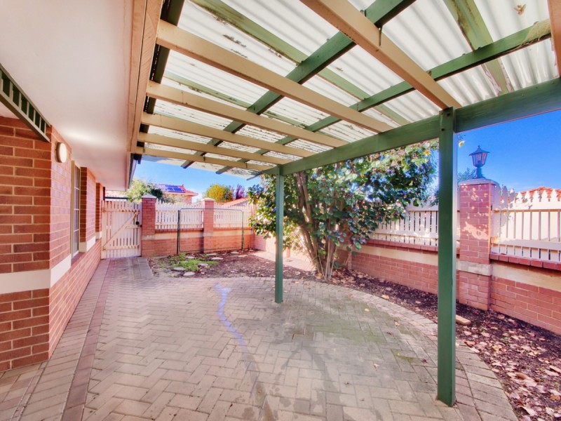 4/132 Flinders Street, Yokine WA 6060