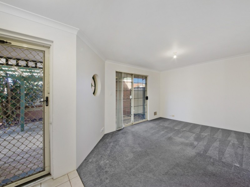 4/132 Flinders Street, Yokine WA 6060