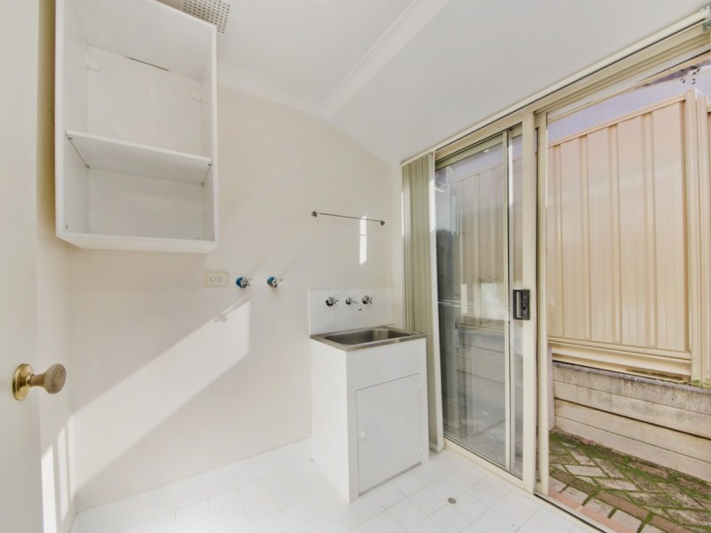 4/132 Flinders Street, Yokine WA 6060