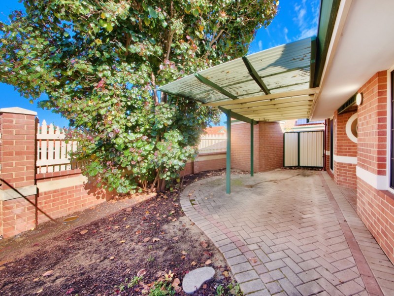 4/132 Flinders Street, Yokine WA 6060