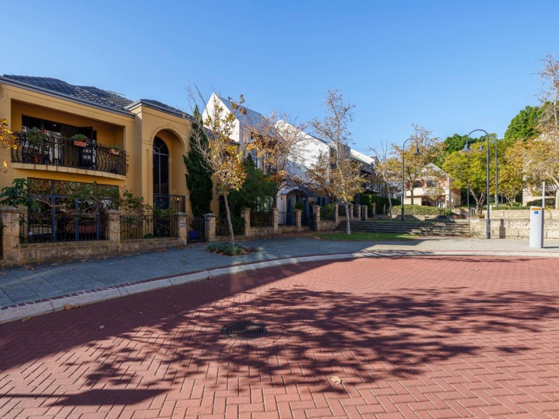 5 Haig Park Circle, East Perth WA 6004