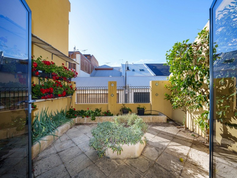 5 Haig Park Circle, East Perth WA 6004