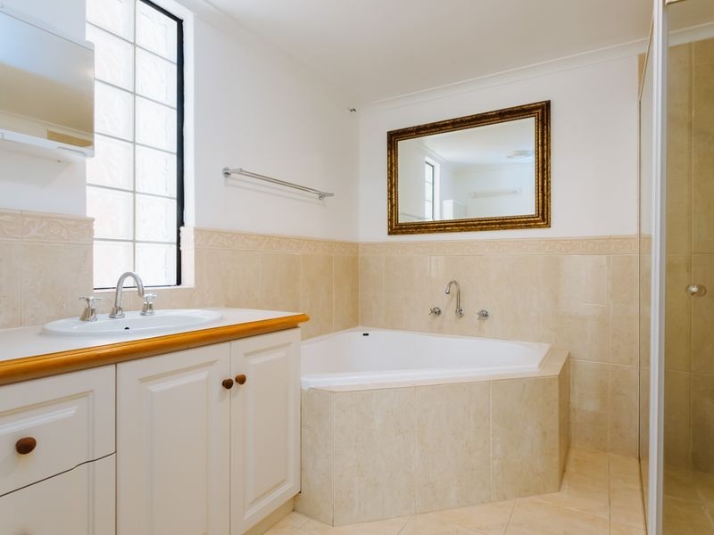 2/16-28 Waterloo Crescent, East Perth WA 6004