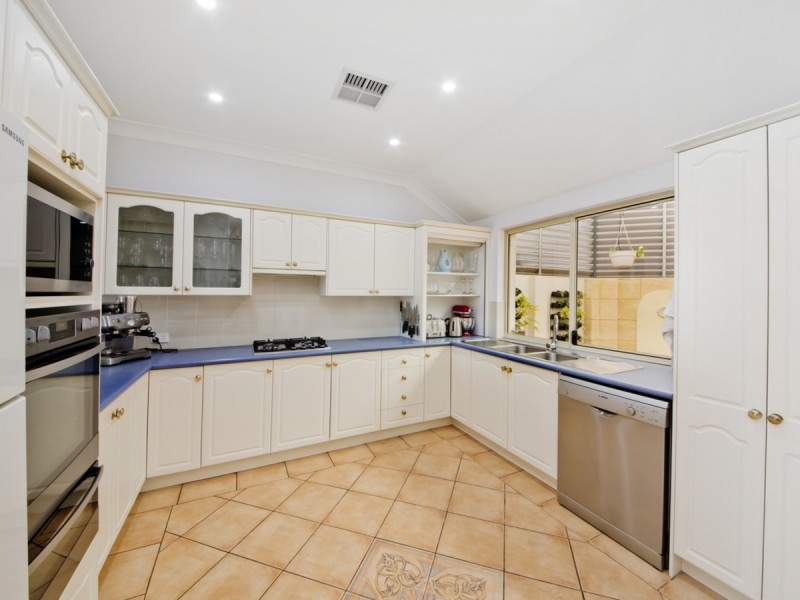 60 David Street, Yokine WA 6060