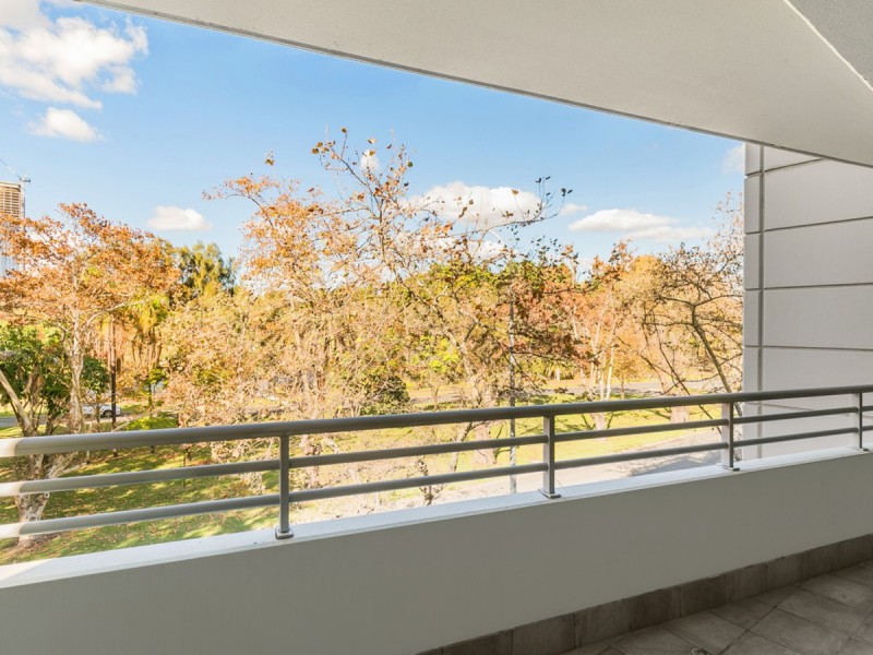 15/134 Mounts Bay Road, Perth WA 6000