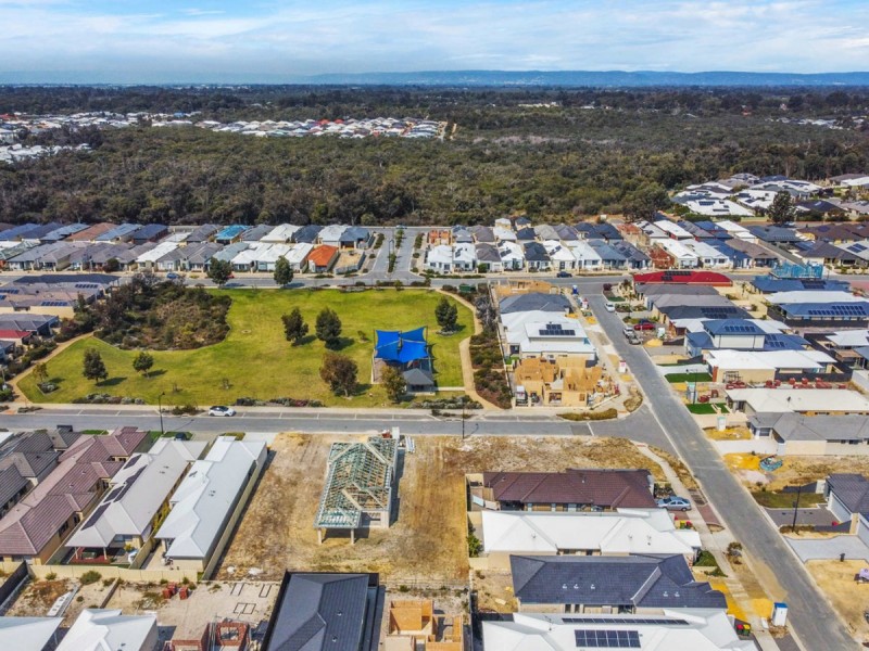 38 Bondi Way, Aubin Grove WA 6164