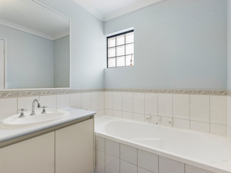 16/30 Bronte Street, East Perth WA 6004