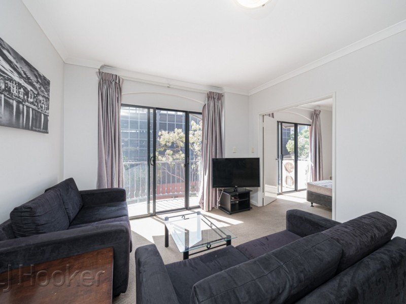 7/11 Regal Place, East Perth WA 6004