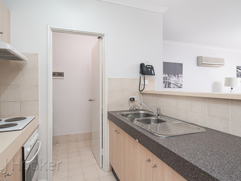 7/11 Regal Place, East Perth WA 6004